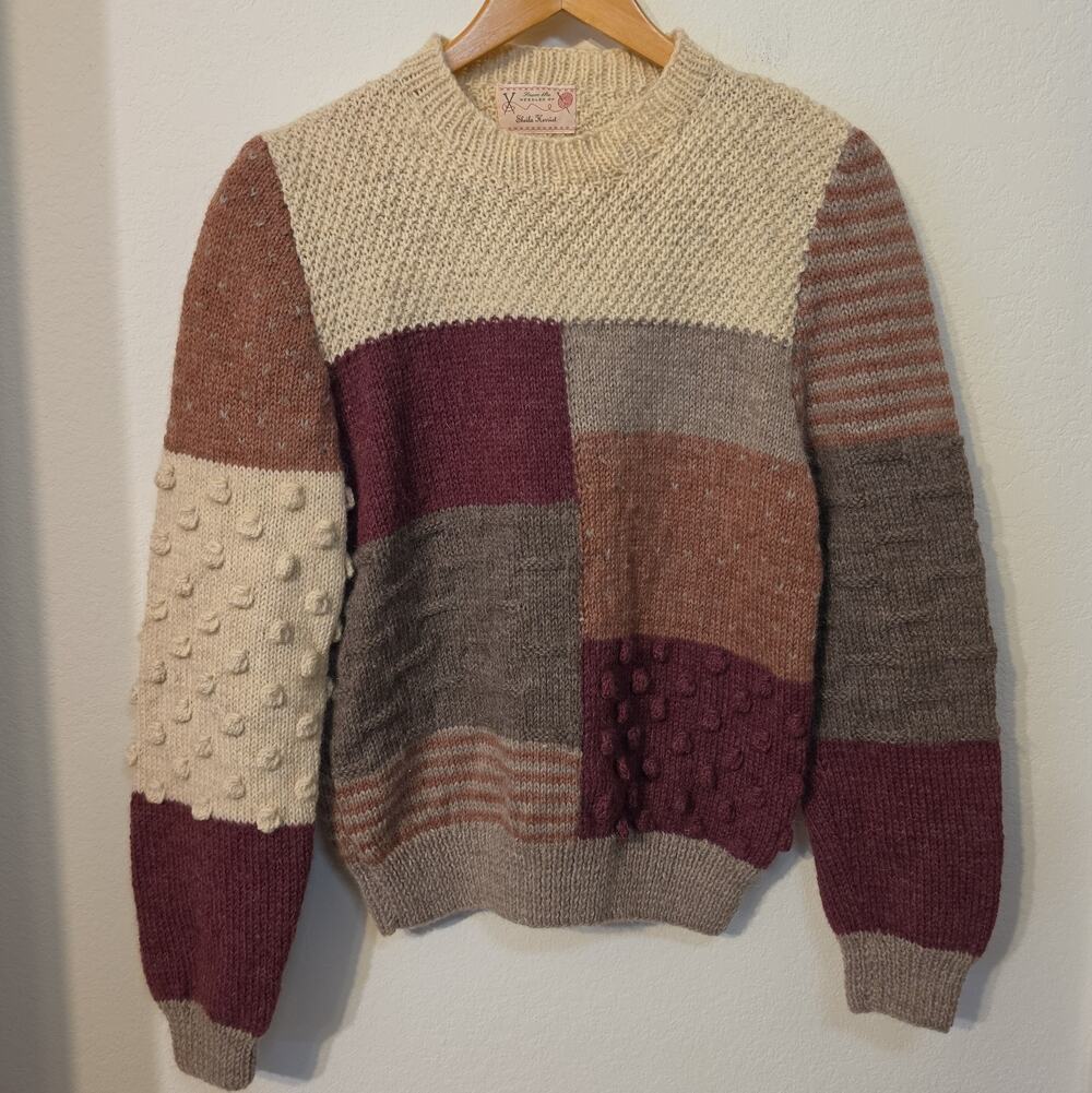 Hand Knit 3D Crafted Wool Sweater Cream Maroon Size Small Women's Colorblock